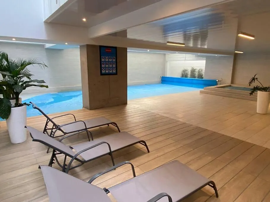 Gold & Black, Premiere Suite And Pool, Sector Carolina Quito Ecuador